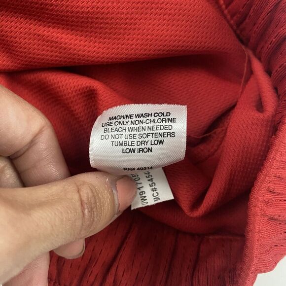 Under Armour Heat Gear Semi-Fitted NC State Wolfpack Red Active Shorts Size M - Picture 7 of 8